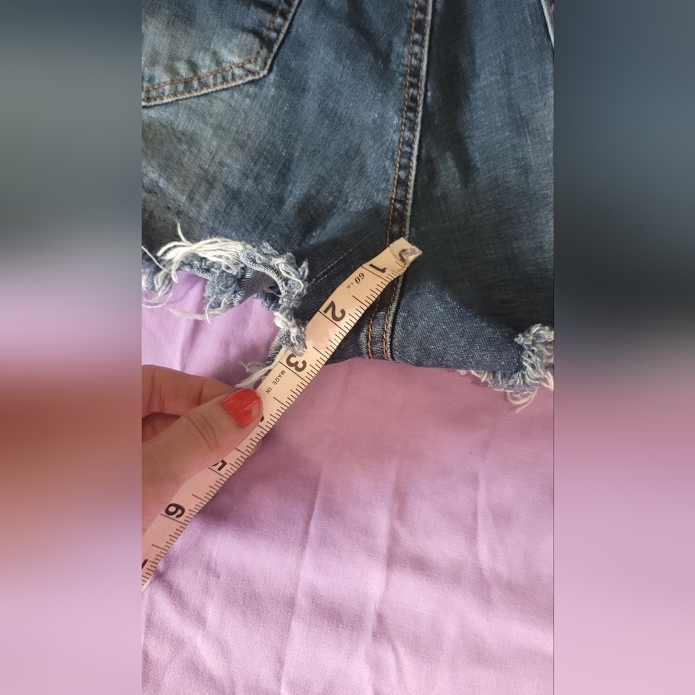 Charlotte Russe Refuge "Cheeky" Denim Shorts. Sz 8. 2.5" Inseam. #Distressed - Picture 6 of 7